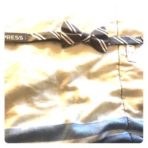 Black and white express bow tie